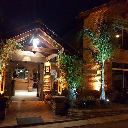 Apart Hotel Piscu Yaco Merlo Extérieur photo